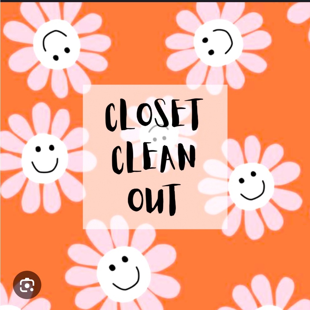 Closet reset!! Great price drops!! ⬇️ Make me an offer!!
